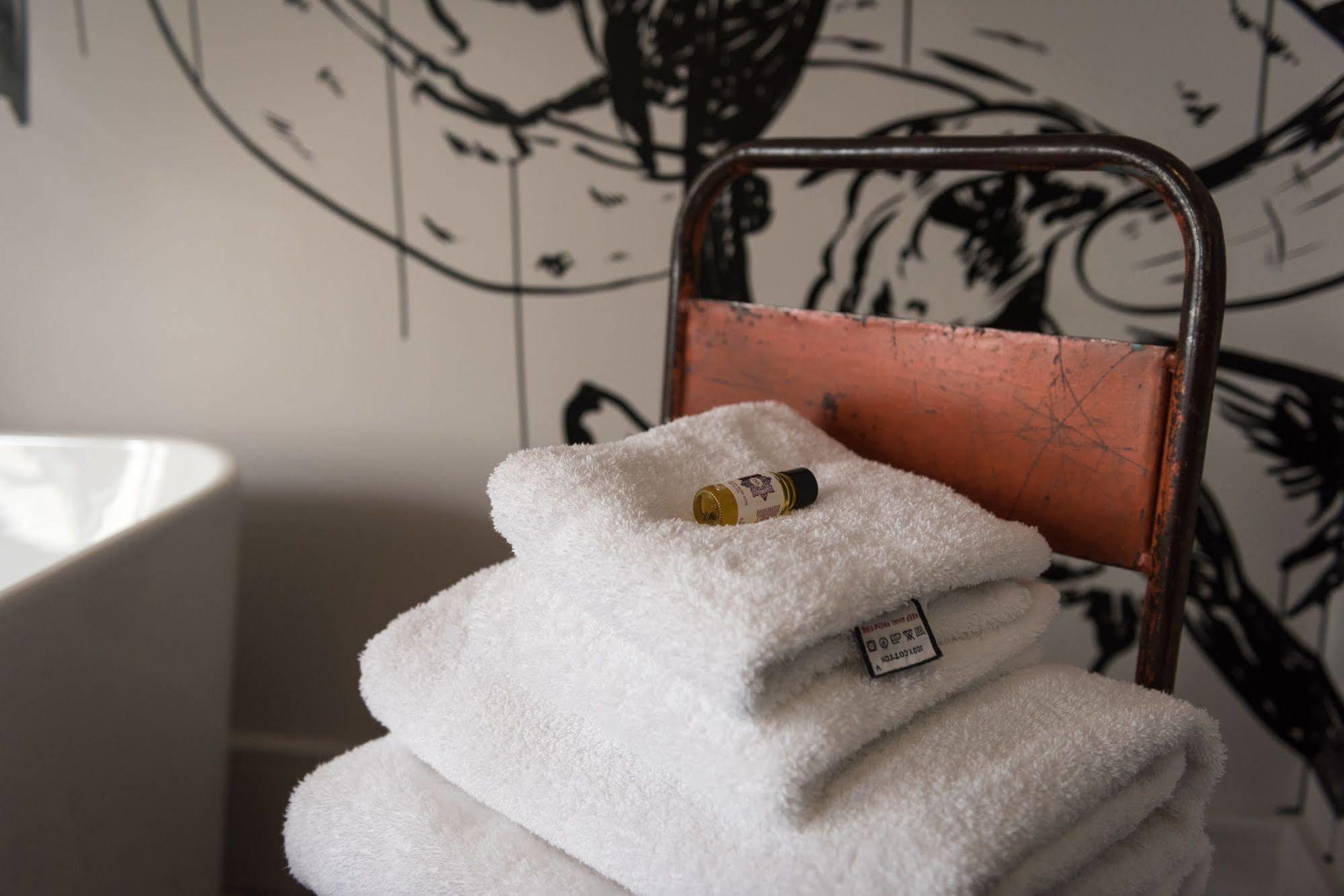 Hotel Oyo Fab Hove